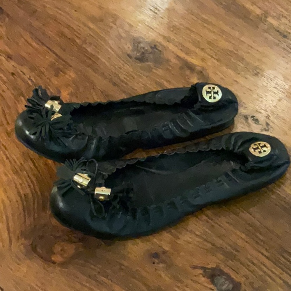 Black and Hold Leather Tory Burch Flats